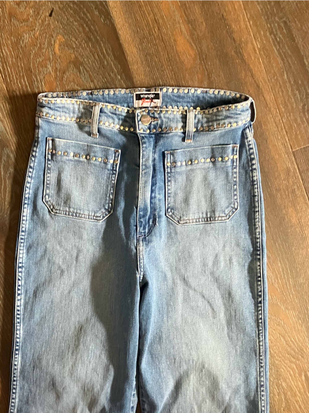 Wrangler Fender studded bell bottoms! - Picture 3 of 7